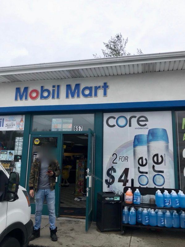 Mobile Mart Gas Station - Cottonwood Vending