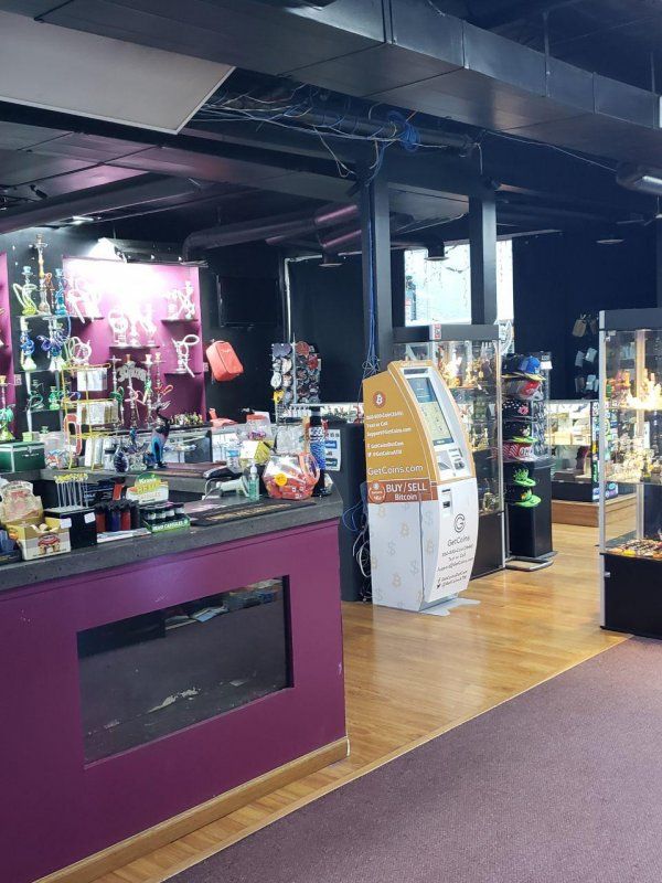 High Up Head Shop - OSU - GetCoins 3