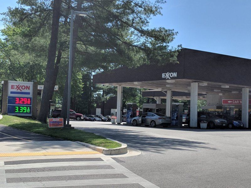 Exxon / Columbia Auto Care & Car Wash - HODL ATM, LLC