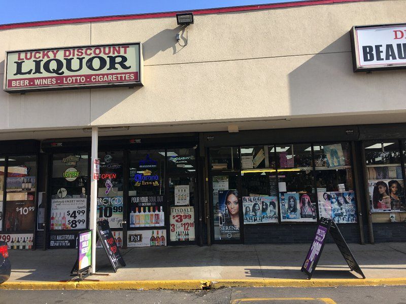 Lucky Discount Liquor - Bitcoin Station